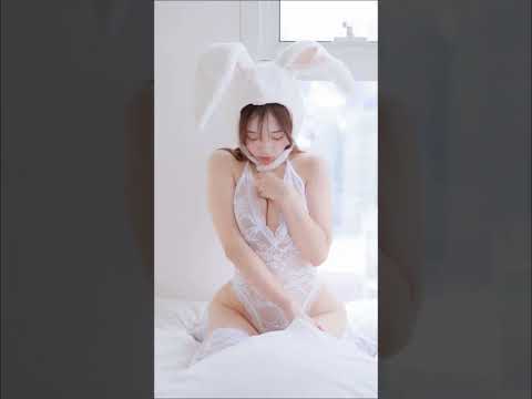 清纯诱人韩国巨乳美女网红MomoRina 모모리나低胸爆乳私密视频