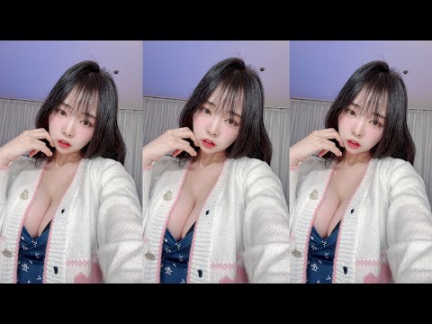 韩国巨乳美女网红MomoRina 모모리나自拍视频，硕大白皙的爆乳让人欲罢不能